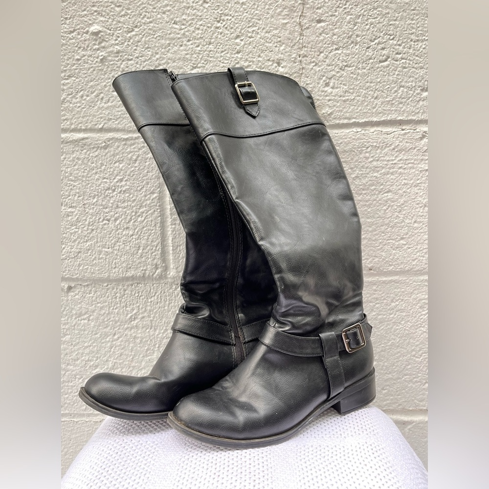 Solanz Black Leather Heeled Knee High Boots